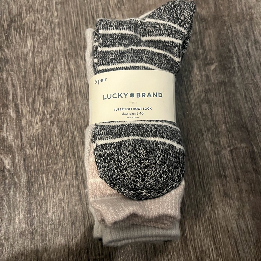 NWT Lucky Brand socks